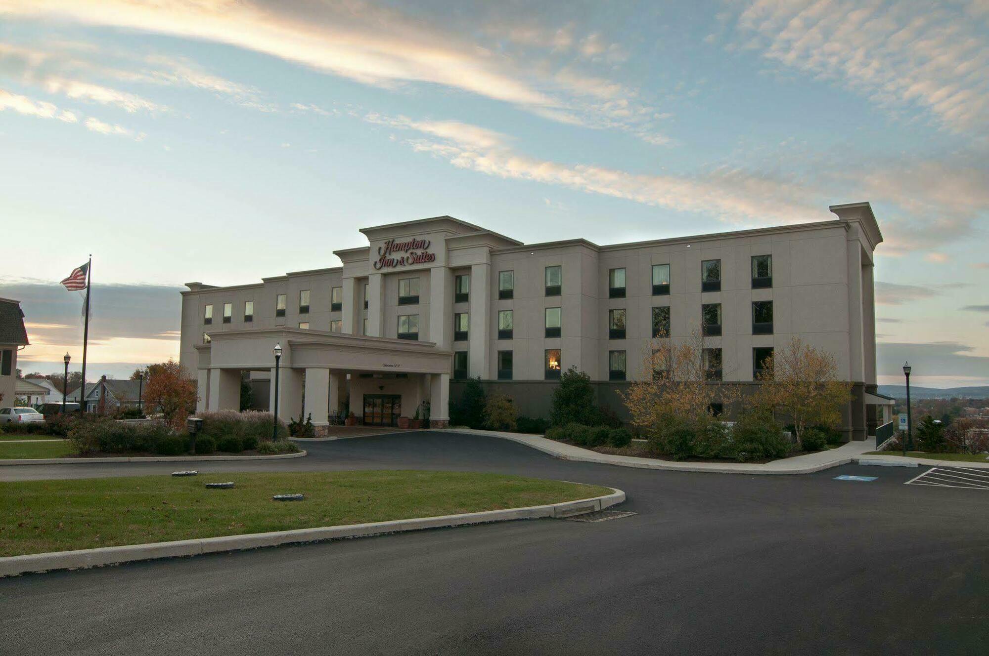 Hampton Inn & Suites Ephrata - Mountain Springs Екстериор снимка
